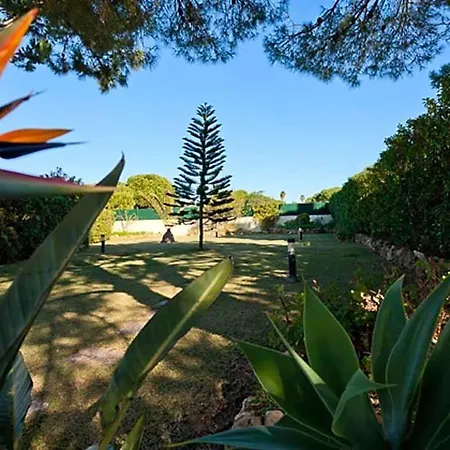 Sleeps 8 With Pool And Air Con Vila Vilamoura