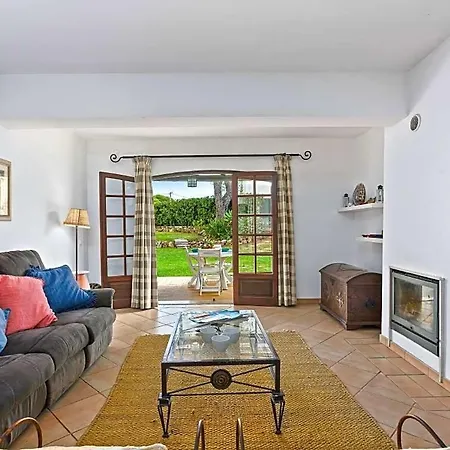 Sleeps 8 With Pool And Air Con Vilamoura